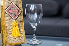 Sea View Apartments Pink & Floyd