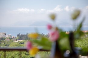 Sea View Apartments Pink & Floyd