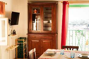Holidaycasa Macca - Confortevole e con Vista Mare