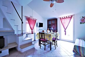 Holidaycasa Macca - Confortevole e con Vista Mare