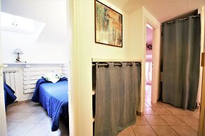 Holidaycasa Macca - Confortevole e con Vista Mare