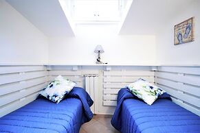 Holidaycasa Macca - Confortevole e con Vista Mare