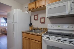 Oak Shores Studio 56