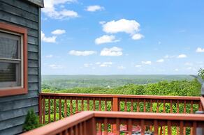Treetop Retreat