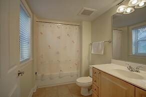 1010 Ocean Palms 103