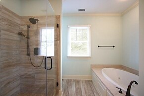 2602 Hartnett Boulevard