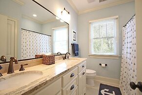 2602 Hartnett Boulevard