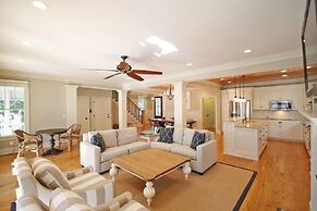 2602 Hartnett Boulevard