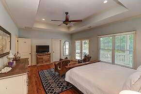 2602 Hartnett Boulevard