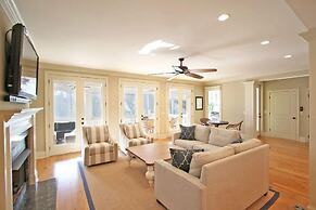 2602 Hartnett Boulevard