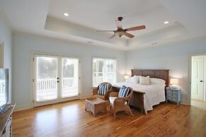 2602 Hartnett Boulevard