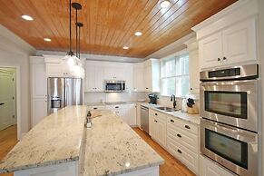 2602 Hartnett Boulevard