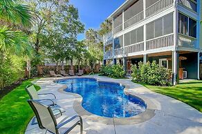 2602 Hartnett Boulevard