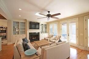 2602 Hartnett Boulevard