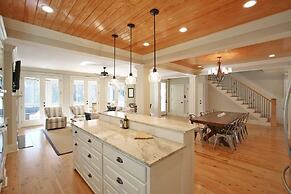 2602 Hartnett Boulevard