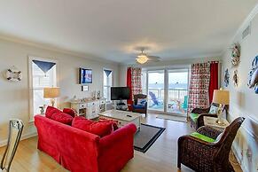 1010 Ocean Palms 201