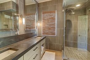 305 Carolina Boulevard