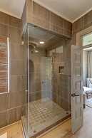 305 Carolina Boulevard