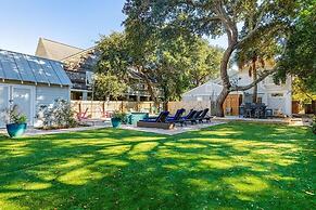 705 Carolina Boulevard