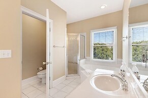 918 Carolina Boulevard