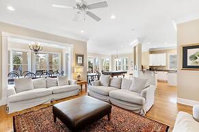 918 Carolina Boulevard