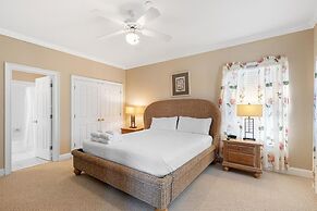 918 Carolina Boulevard