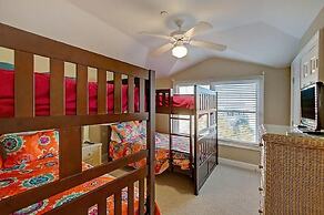 918 Carolina Boulevard