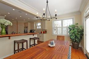 3008 Hartnett Boulevard