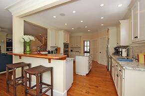 3008 Hartnett Boulevard