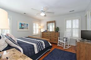 3008 Hartnett Boulevard