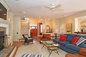 3008 Hartnett Boulevard