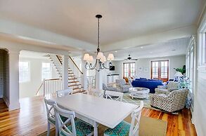 711 Carolina Boulevard