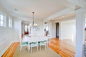 711 Carolina Boulevard