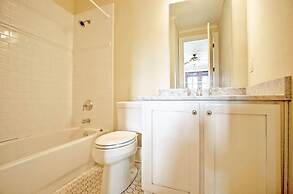 711 Carolina Boulevard