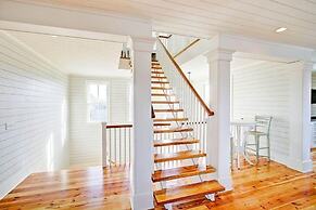 711 Carolina Boulevard