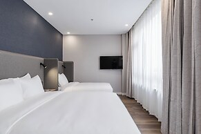 Holiday Inn Express Pudong Chuansha by IHG