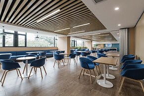 Holiday Inn Express Pudong Chuansha by IHG