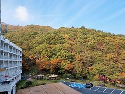 Junsung Resort