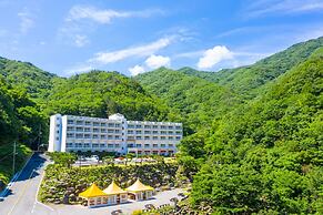 Junsung Resort
