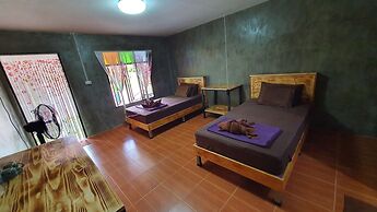 Moonshine Resort Chumphon