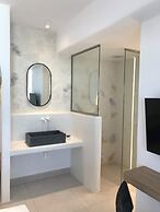 Quartano Luxury Cycladic Residence