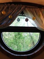 Hobbitland Eco Hotel