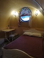Hobbitland Eco Hotel