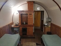 Hobbitland Eco Hotel