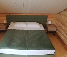 Hobbitland Eco Hotel