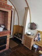 Hobbitland Eco Hotel