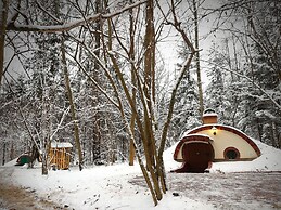 Hobbitland Eco Hotel