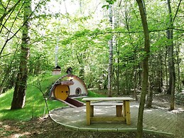 Hobbitland Eco Hotel