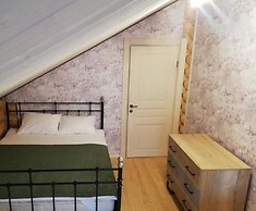Hobbitland Eco Hotel