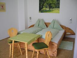 Hinterkellaubauer